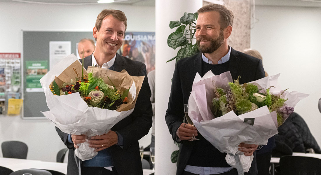 Michael Bang Petersen and Sune Lehmann accepting the Columbus prize